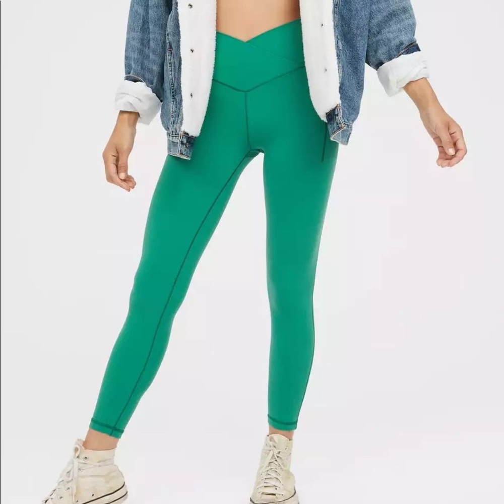 Offline by Aerie Real Me Xtra Crossover Pocket Leggings